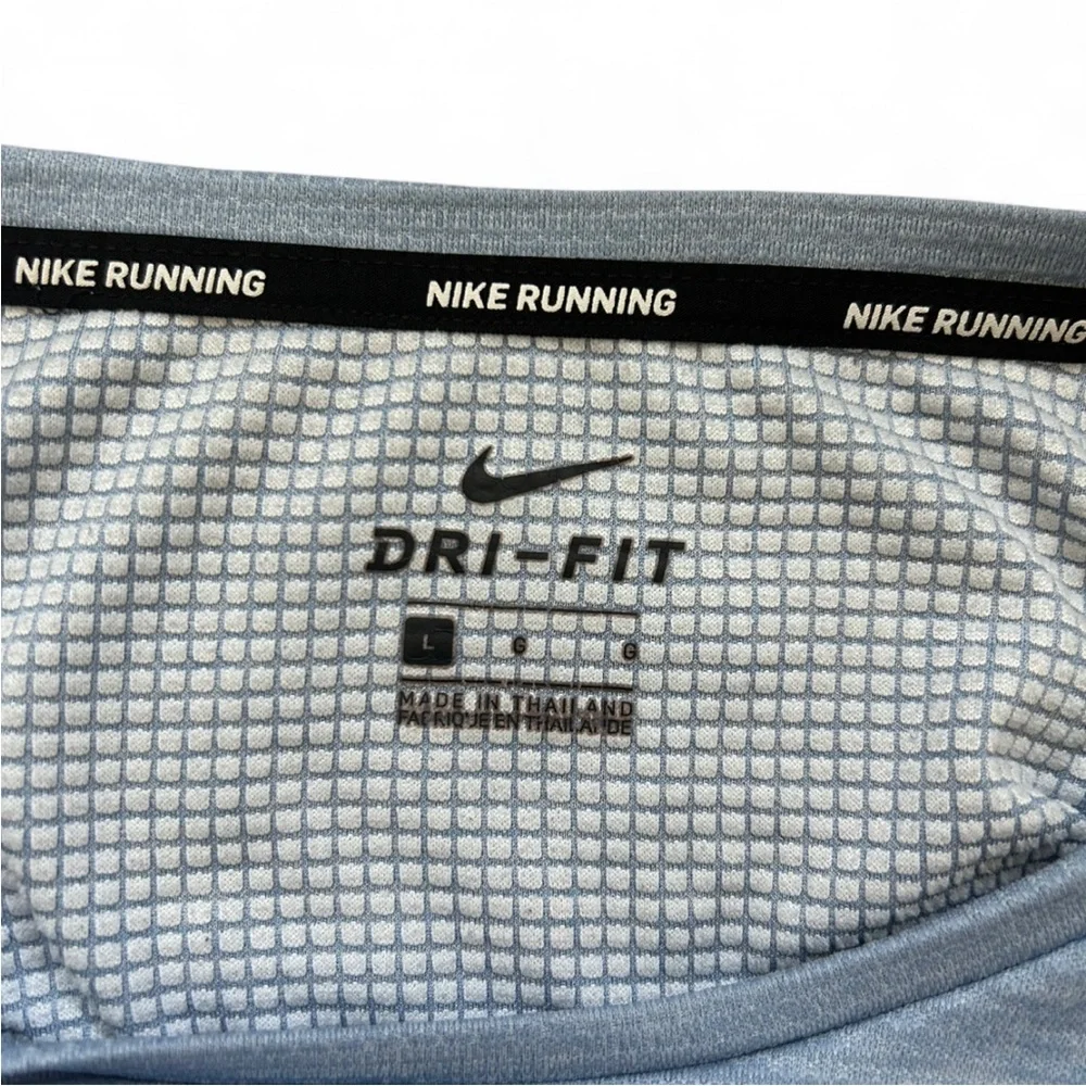 Nike Running Men’s Dri-Fit Long Sleeve Shirt Size Large - Picture 4 of 6